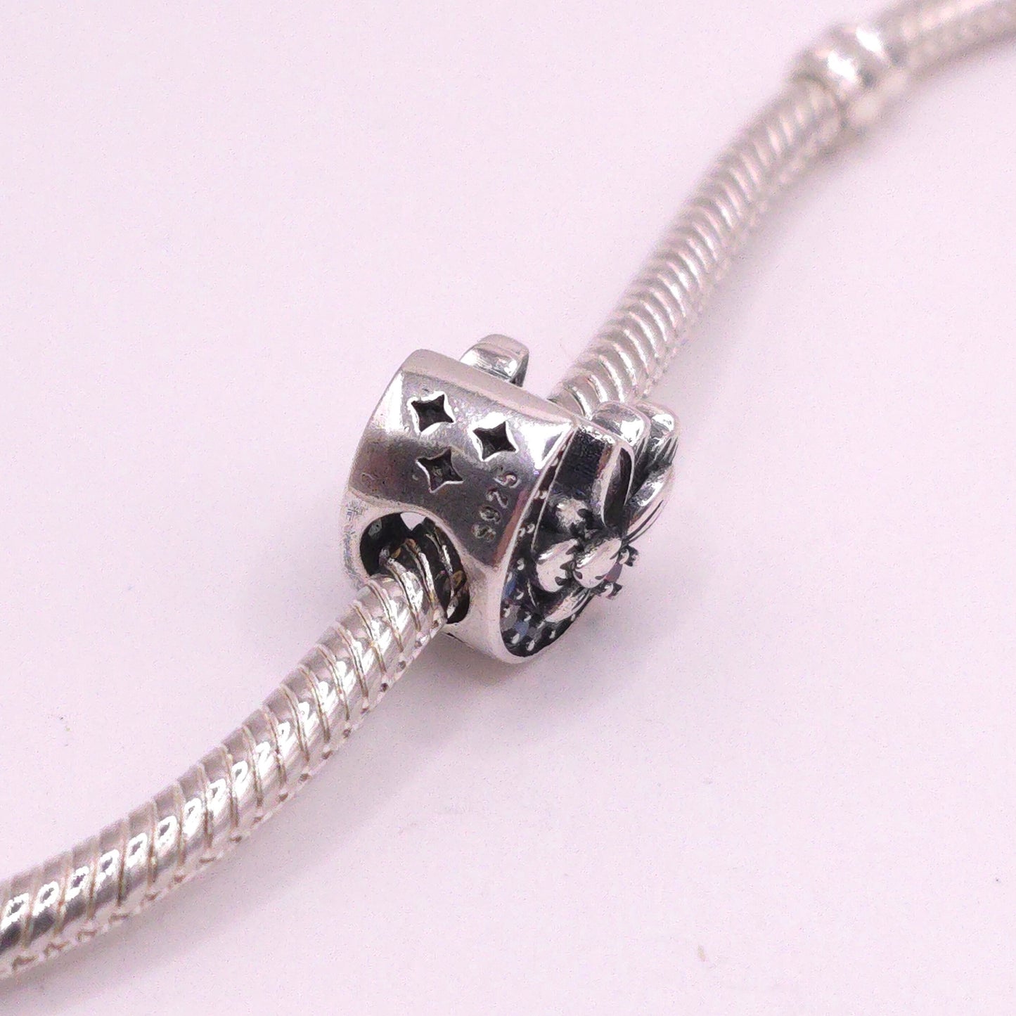 Charm Luna Flor de loto