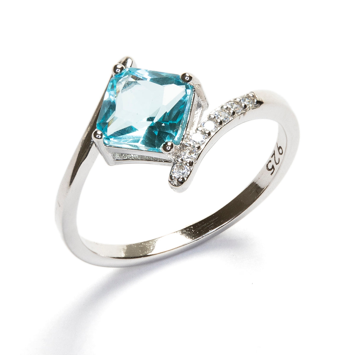 Anillo azunai
