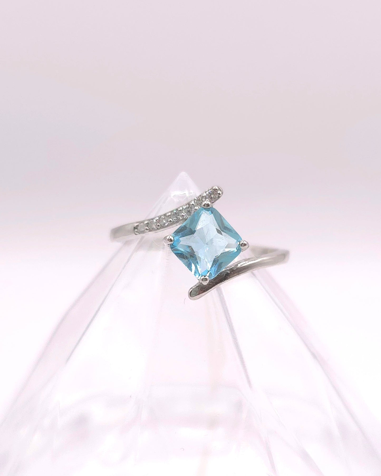 Anillo azunai