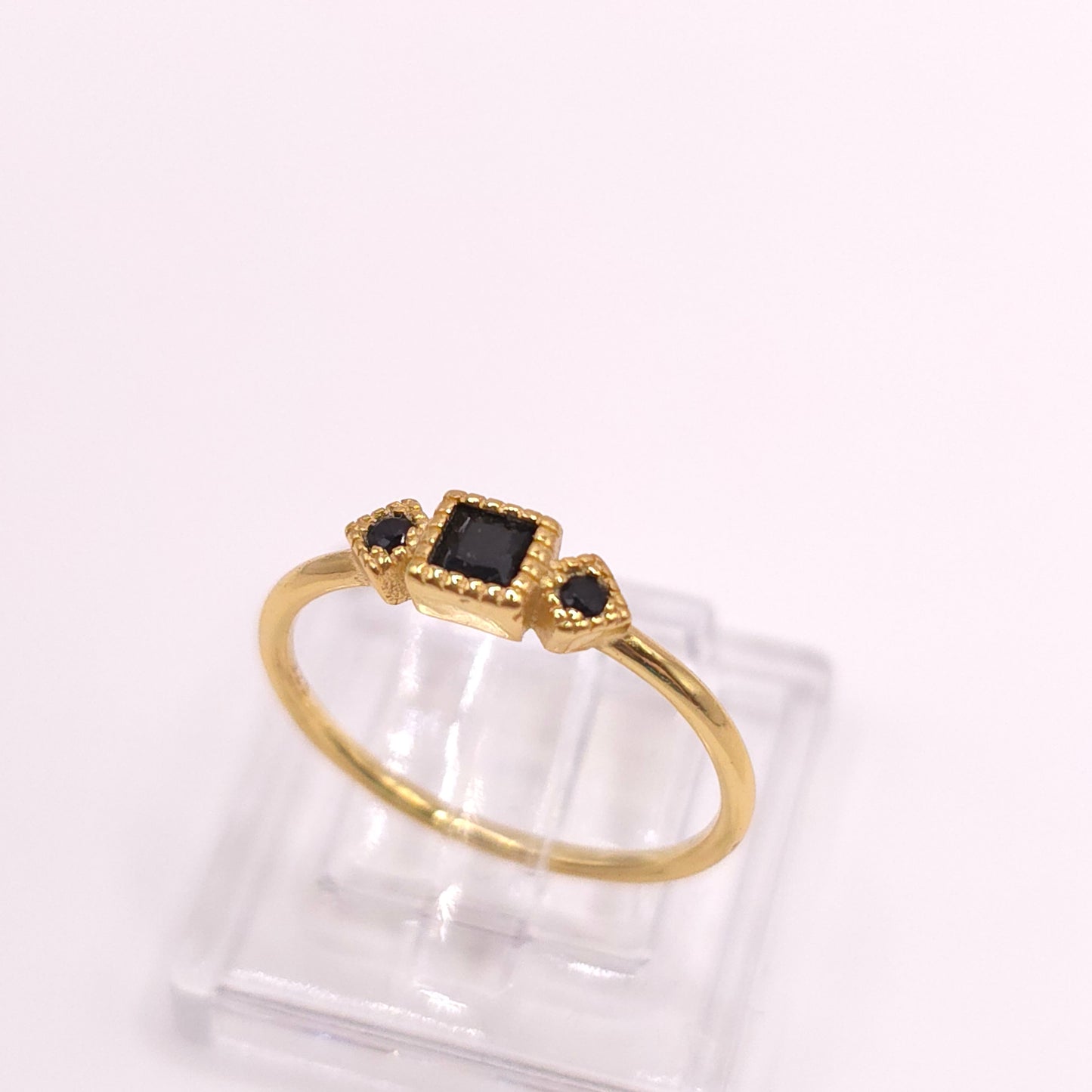 Anillo Ninfa negro