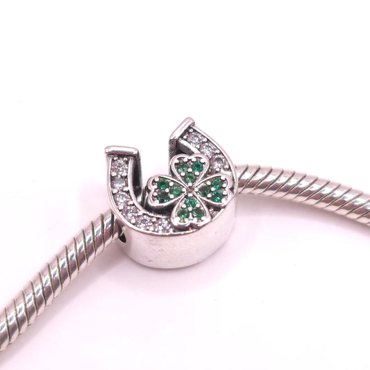 Charm Herradura de la suerte🚨 Última unidad