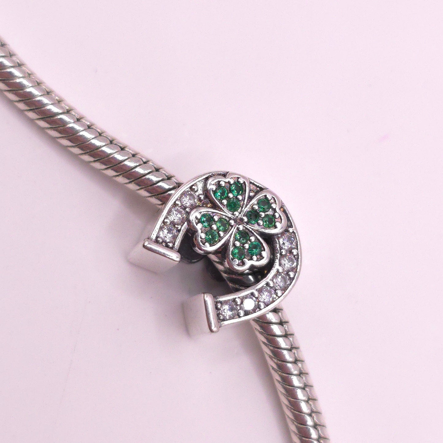 Charm Herradura de la suerte🚨 Última unidad